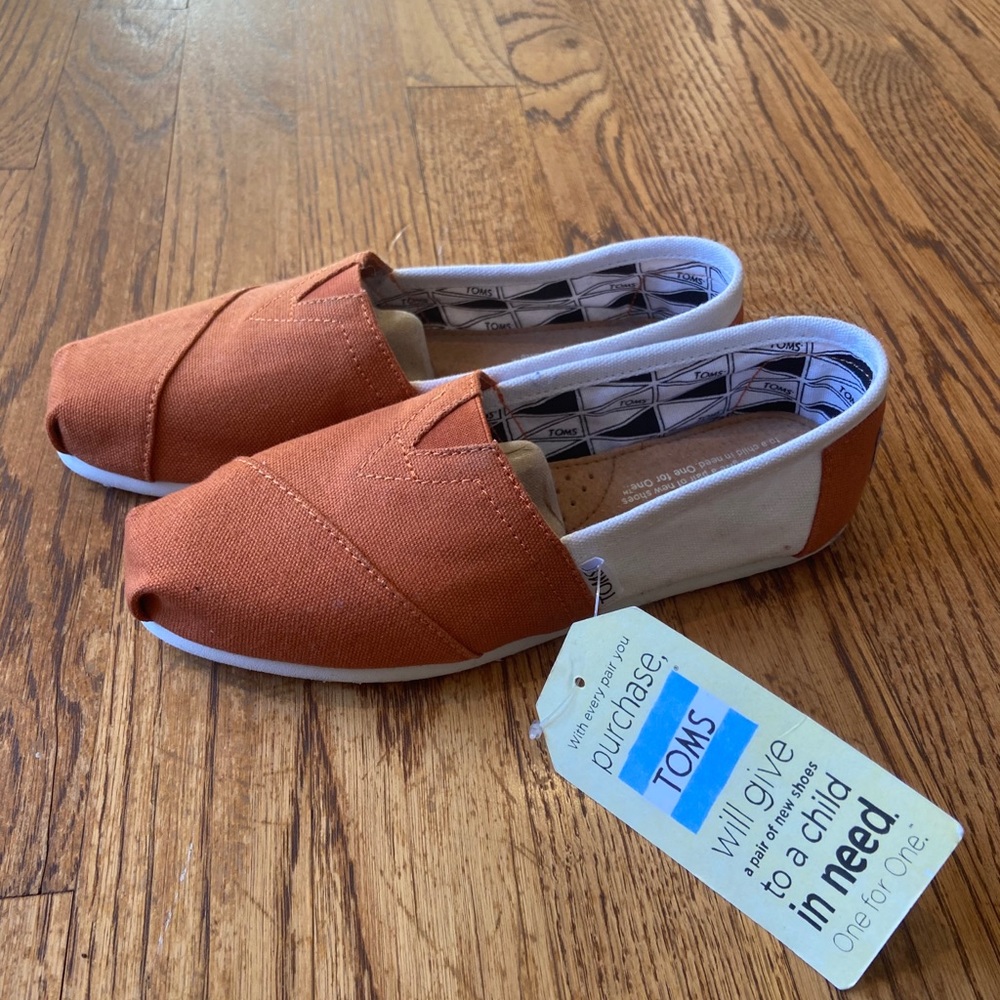 NWT University of Texas Toms